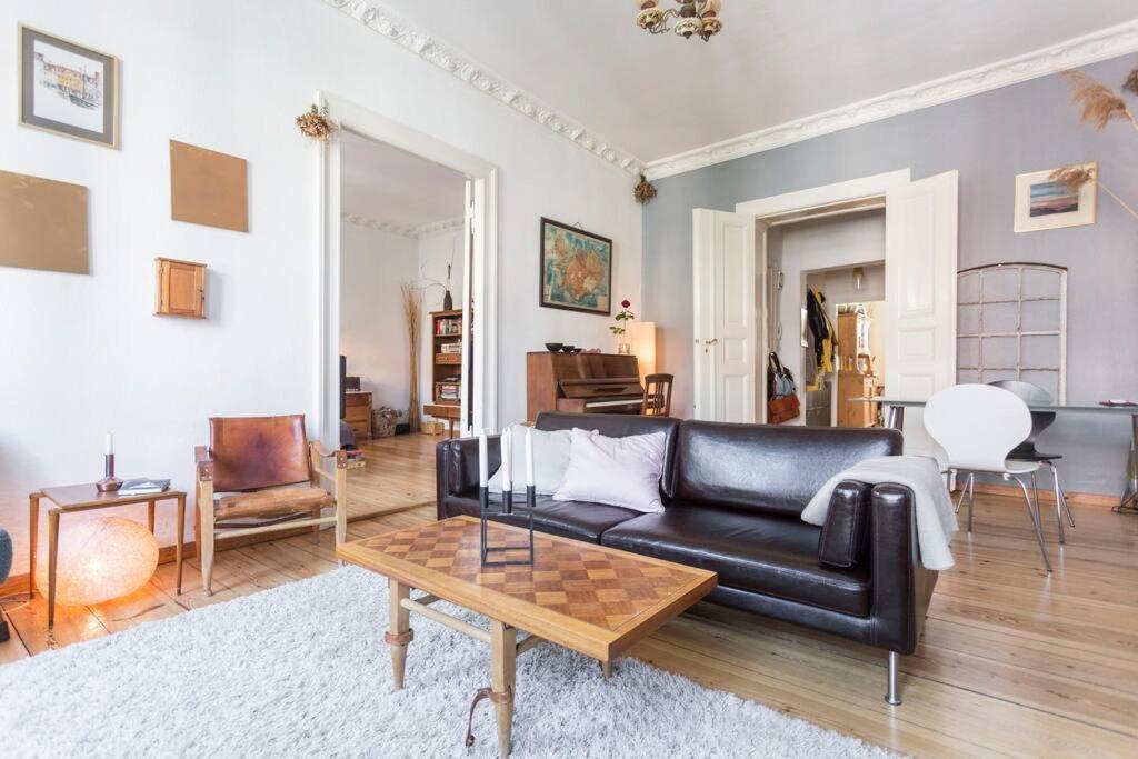 Appartement & Charmy In Old Building