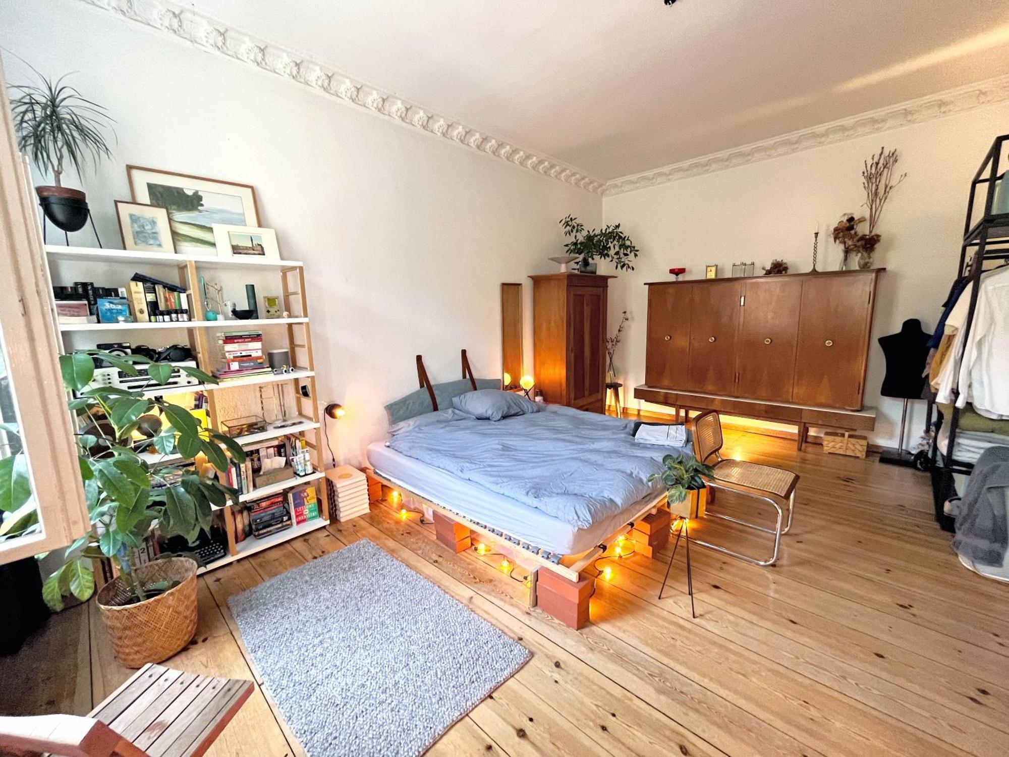 & Charmy In Old Building Appartement Berlijn